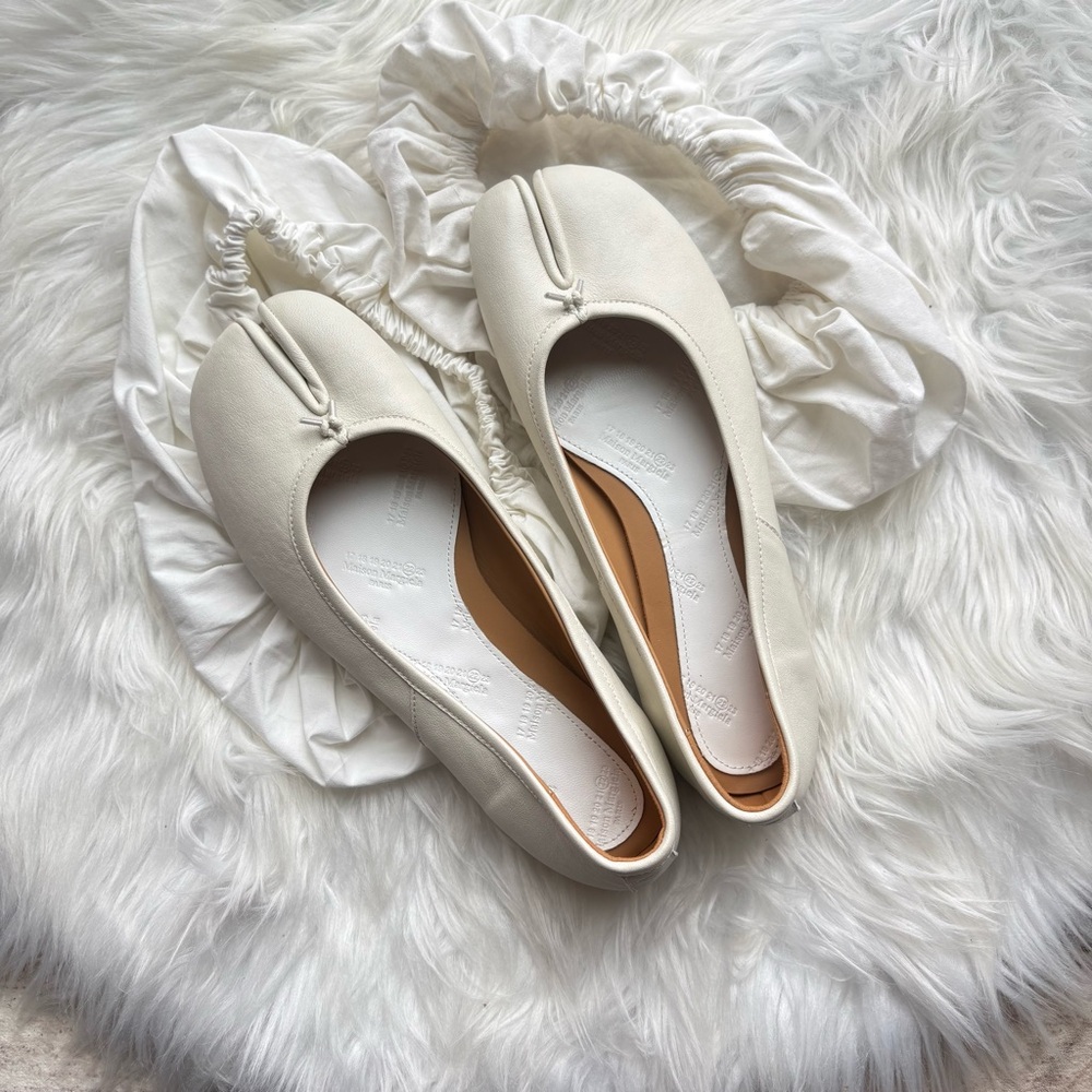 Brand NEW Maison Margiela Cream Leather Ballet Flats